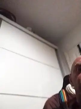 Snapshot of Verynaughtyx chatting on November 20, 12:33 am Verynaughtyx online show from November 20, 12:33 am