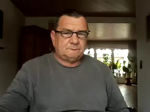 Nobbie444 online show from May 16, 9:50 am