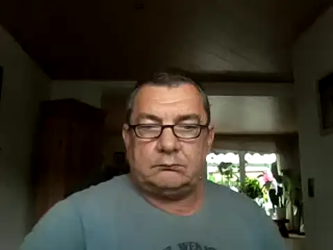 Snapshot of Nobbie444 chatting on June 11, 12:25 pm Nobbie444 online show from June 11, 12:25 pm