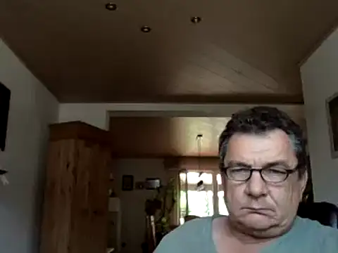 Snapshot of Nobbie444 chatting on July 16, 12:11 pm Nobbie444 online show from July 16, 12:11 pm