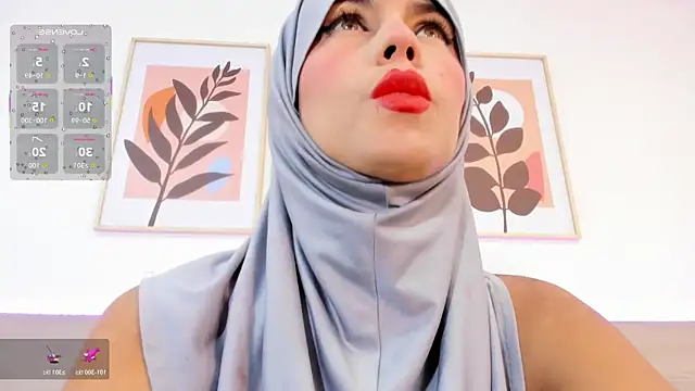 Snapshot of hanajameela chatting on July 3, 11:49 am hanajameela online show from July 3, 11:49 am