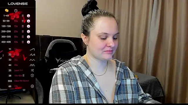 AlanaBrox online show from December 22, 4:26 pm