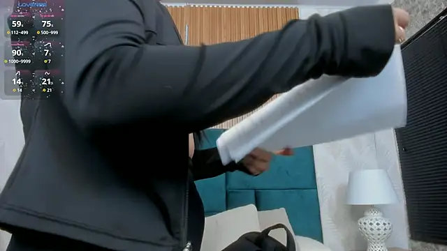 Kareena chopra online show from March 25, 12:22 pm