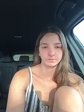 DoriDeluxe66 online show from September 21, 7:32 am