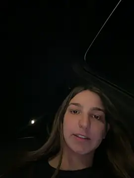 DoriDeluxe66 online show from December 1, 10:48 pm