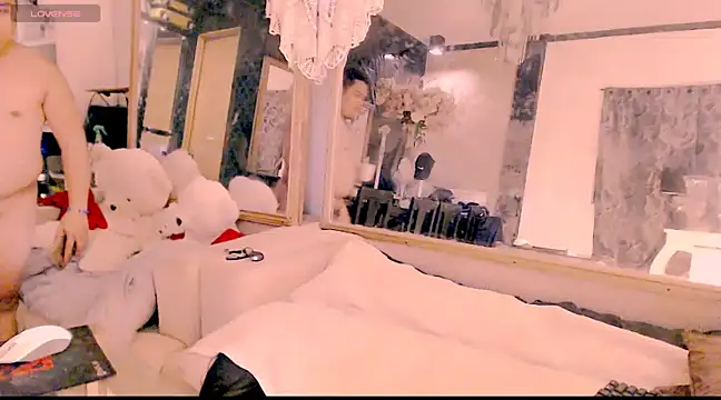 Hardking 69 online show from March 8, 8:00 am