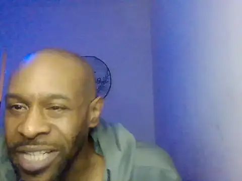 CuzzyB69 online show from November 27, 8:00 pm