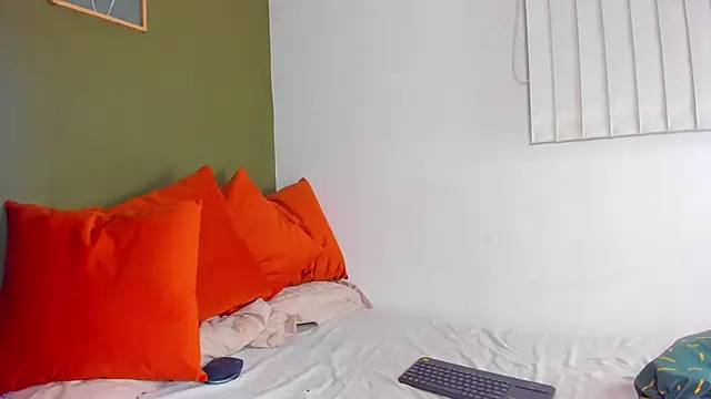 karlye 5 online show from June 20, 11:40 pm