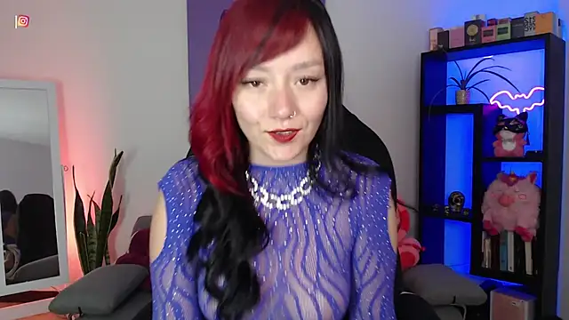 S Lilith  online show from April 18, 10:10 pm