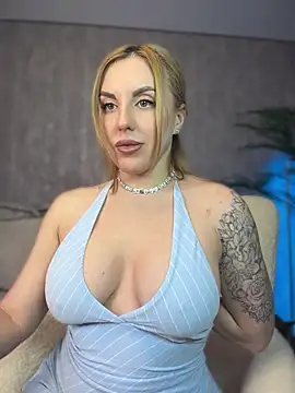 Snapshot of Kalli_Fornia chatting on July 4, 9:26 am Kalli Fornia online show from July 4, 9:26 am