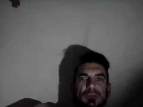 joliecu online show from May 2, 11:21 pm