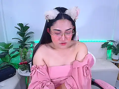 plysaithailand online show from October 29, 2:30 pm