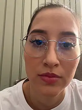 Snapshot of Abby_Sweet1_ chatting on July 18, 6:34 pm Abby Sweet1 online show from July 18, 6:34 pm