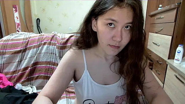 Riz girl online show from April 8, 12:05 pm