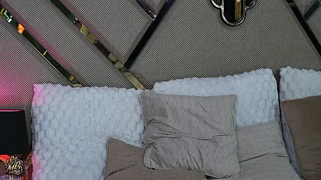 MishaBrizo online show from February 3, 6:40 am