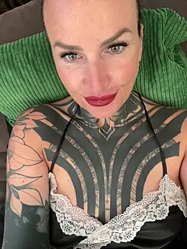 InkedBiitch online show from July 3, 5:25 am