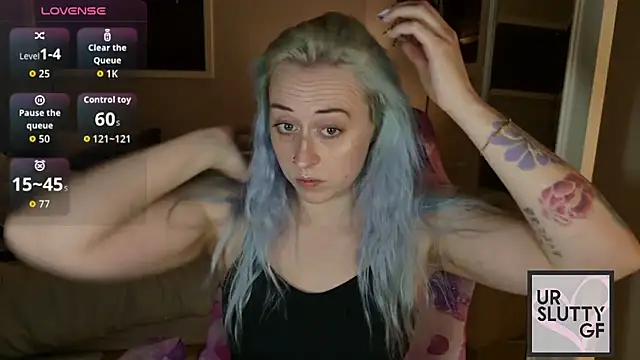 Snapshot of ursluttygf chatting on June 22, 2:24 am ursluttygf online show from June 22, 2:24 am