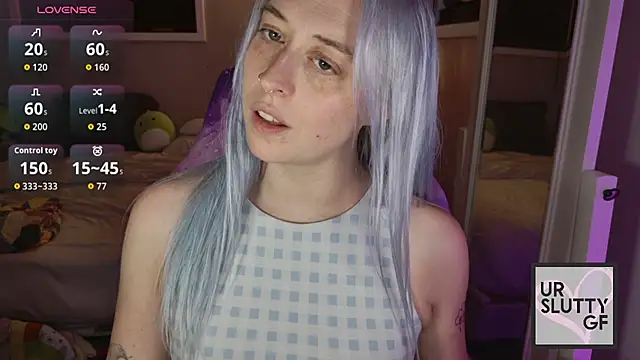 Snapshot of ursluttygf chatting on July 22, 2:14 am ursluttygf online show from July 22, 2:14 am