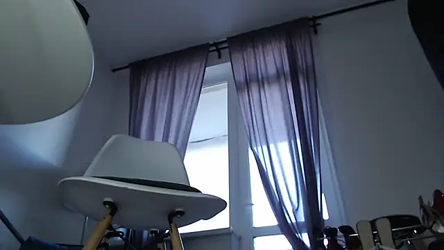 Snapshot of MadameKatrina chatting on October 8, 1:20 pm MadameKatrina online show from October 8, 1:20 pm