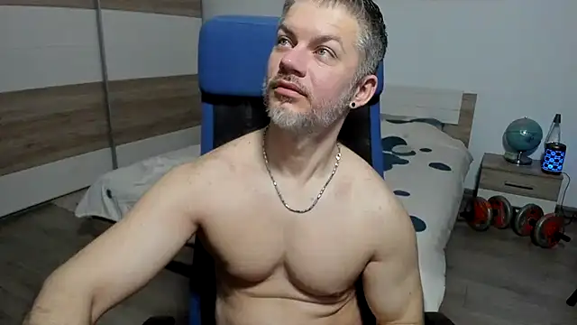 RobbyShawz online show from April 19, 5:07 am