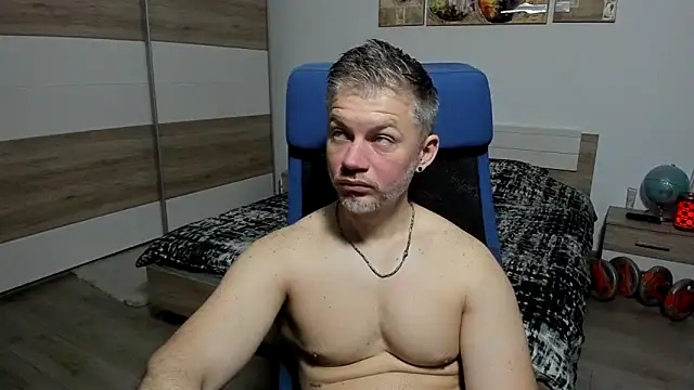 RobbyShawz online show from May 21, 4:30 am