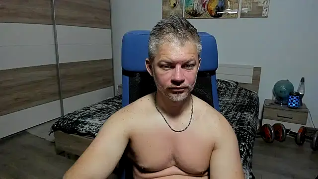 RobbyShawz online show from June 24, 4:44 am