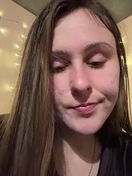 Emma just online show from March 18, 10:15 pm