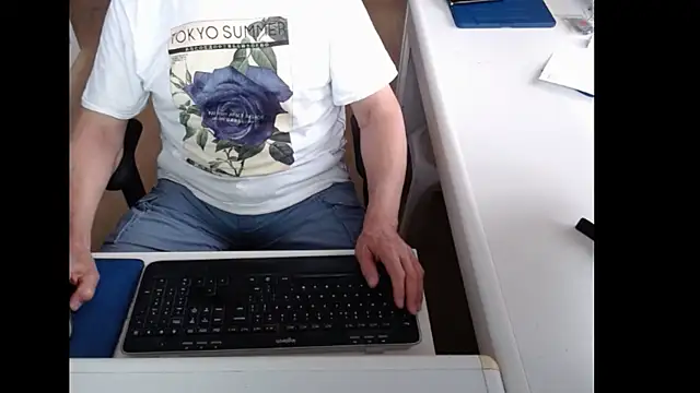 dutchpornking online show from June 4, 5:46 am