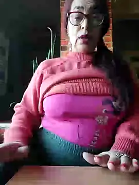 Chriss Tinaa online show from January 18, 1:08 pm