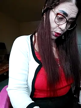 Chriss Tinaa online show from March 1, 5:52 am