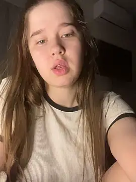 HornyGirlH online show from November 2, 2:25 am