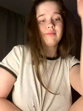 HornyGirlH online show from November 3, 2:35 am