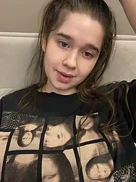 HornyGirlH online show from June 9, 11:27 pm