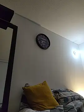 jnilu1227 online show from December 20, 4:52 am