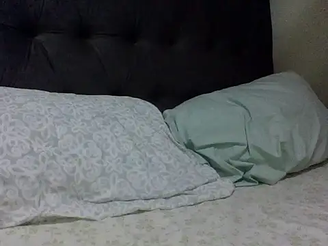 cute-marianna online show from September 12, 3:56 pm