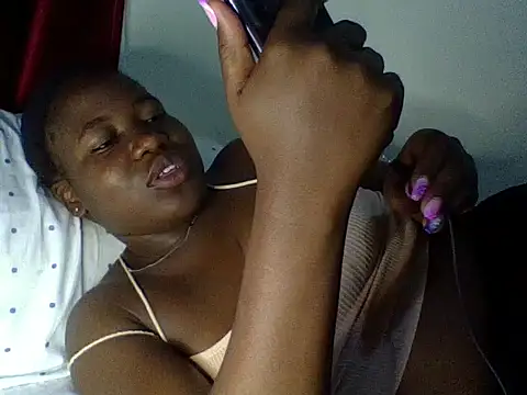cute-marianna online show from May 22, 5:25 am