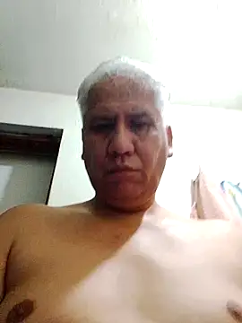 Momlover2022 online show from May 24, 7:08 pm