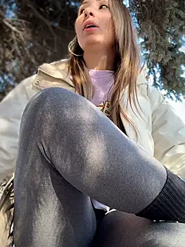 YOUR-KARINA online show from February 19, 5:25 am