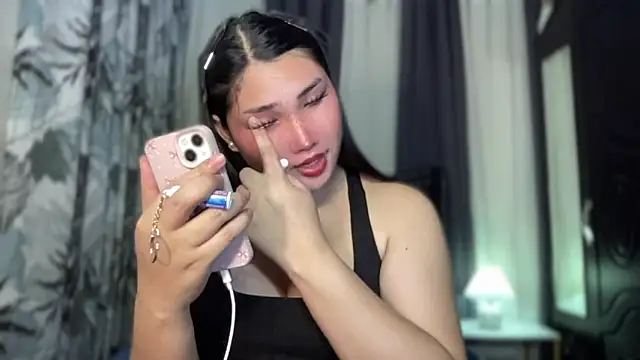 Miss Deliciousness online show from October 1, 3:40 pm