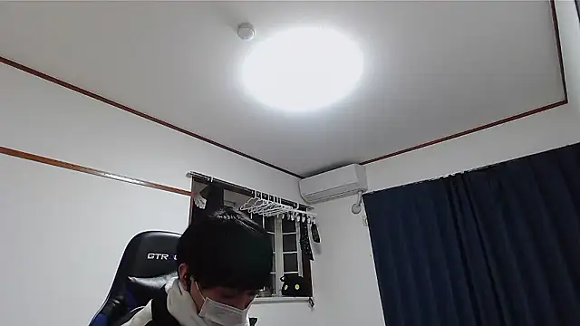 Snapshot of pychan chatting on January 16, 2:32 pm pychan online show from January 16, 2:32 pm