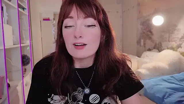 Cissy Glitter online show from June 13, 7:34 pm