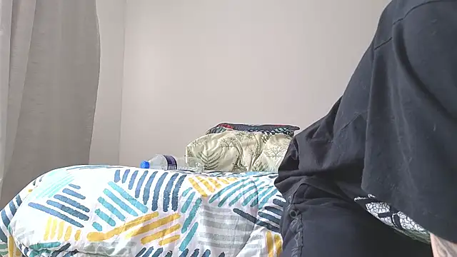 Snapshot of MattxFeet chatting on March 18, 5:49 pm MattxFeet online show from March 18, 5:49 pm