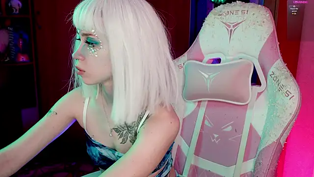 ho1yho1e online show from March 15, 7:16 pm