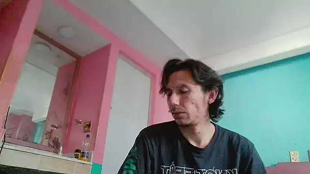 Latinopervs online show from April 17, 10:24 pm