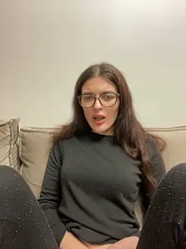 little belucci online show from January 10, 3:27 pm