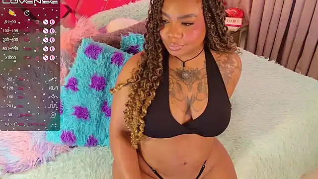 tarawilsonn online show from April 18, 12:09 pm