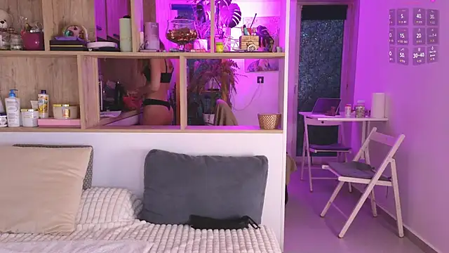  alleyesonme  online show from February 13, 4:03 pm