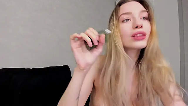 mary shiota online show from December 18, 8:42 am