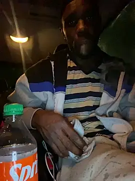 Snapshot of Bigdickbandit205 chatting on November 24, 11:37 pm Bigdickbandit205 online show from November 24, 11:37 pm