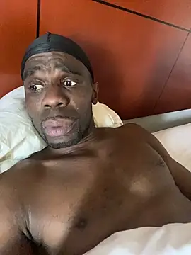 Snapshot of Bigdickbandit205 chatting on April 7, 1:11 pm Bigdickbandit205 online show from April 7, 1:11 pm